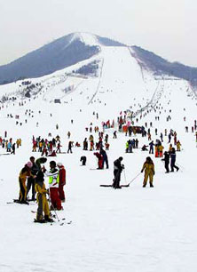 莲青山滑雪场